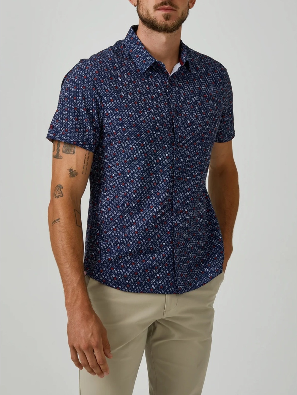 7 Diamonds My Universe Short Sleeve Woven Shirt L